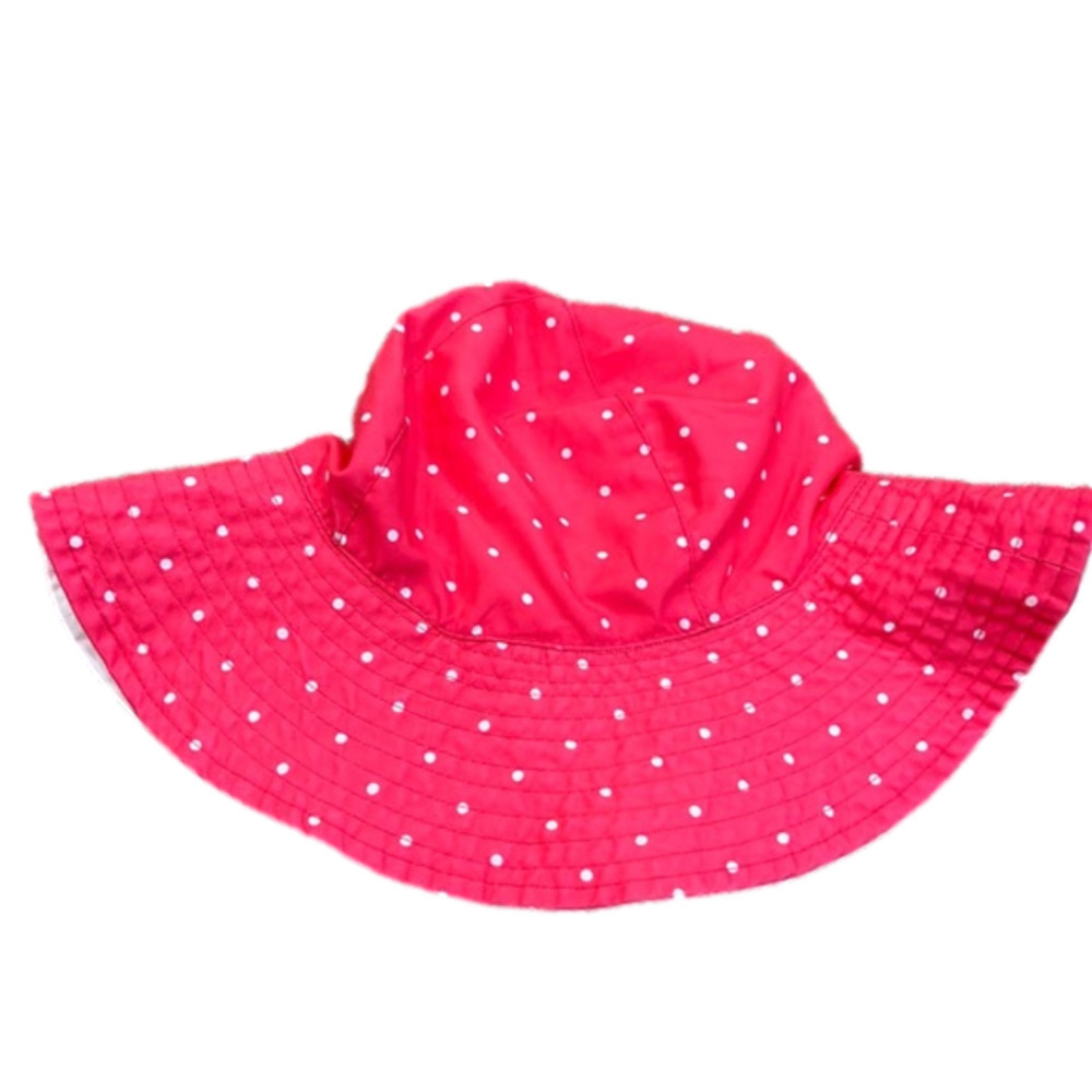 Carters 4-8 girls beach hat great condition
